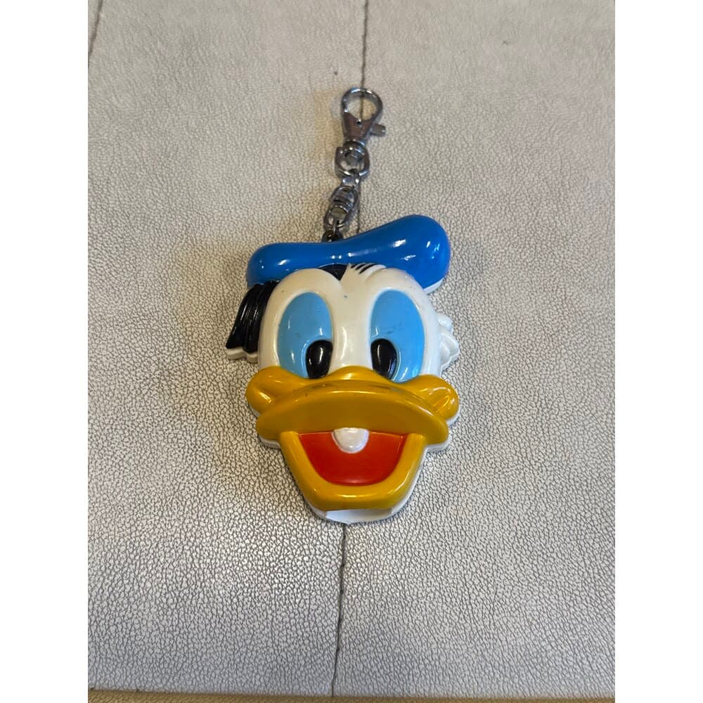 Donald Pocket Pop – Vintage Keychain Mirror