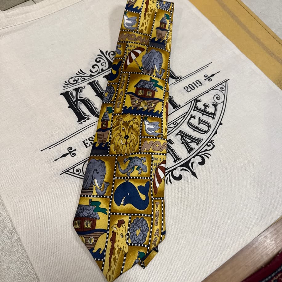 Giorgio Armani Cravatte %100 Silk Tie | Rare 