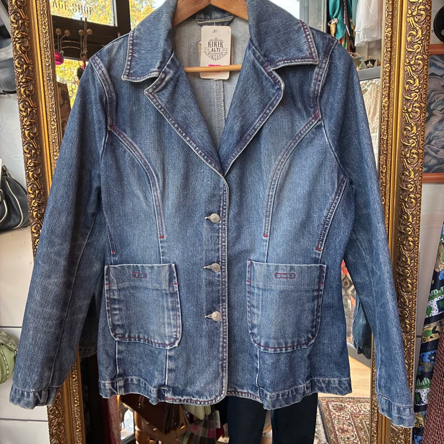 00's Denim Jacket