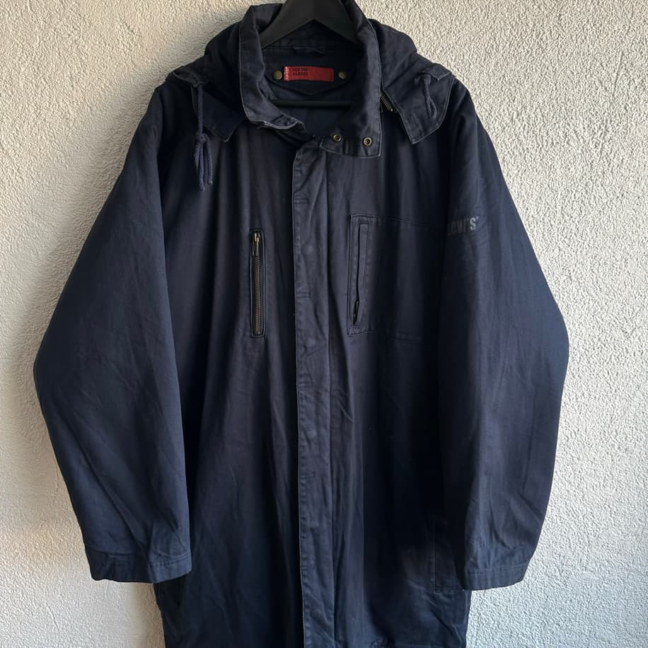 Vintage Levi’s Red Tab Mont