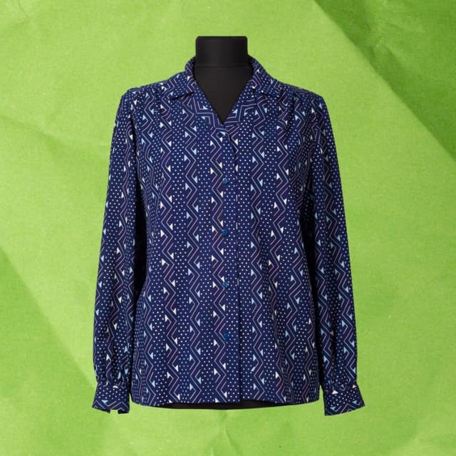 GEOMETRİK DESENLİ LACİVERT GÖMLEK