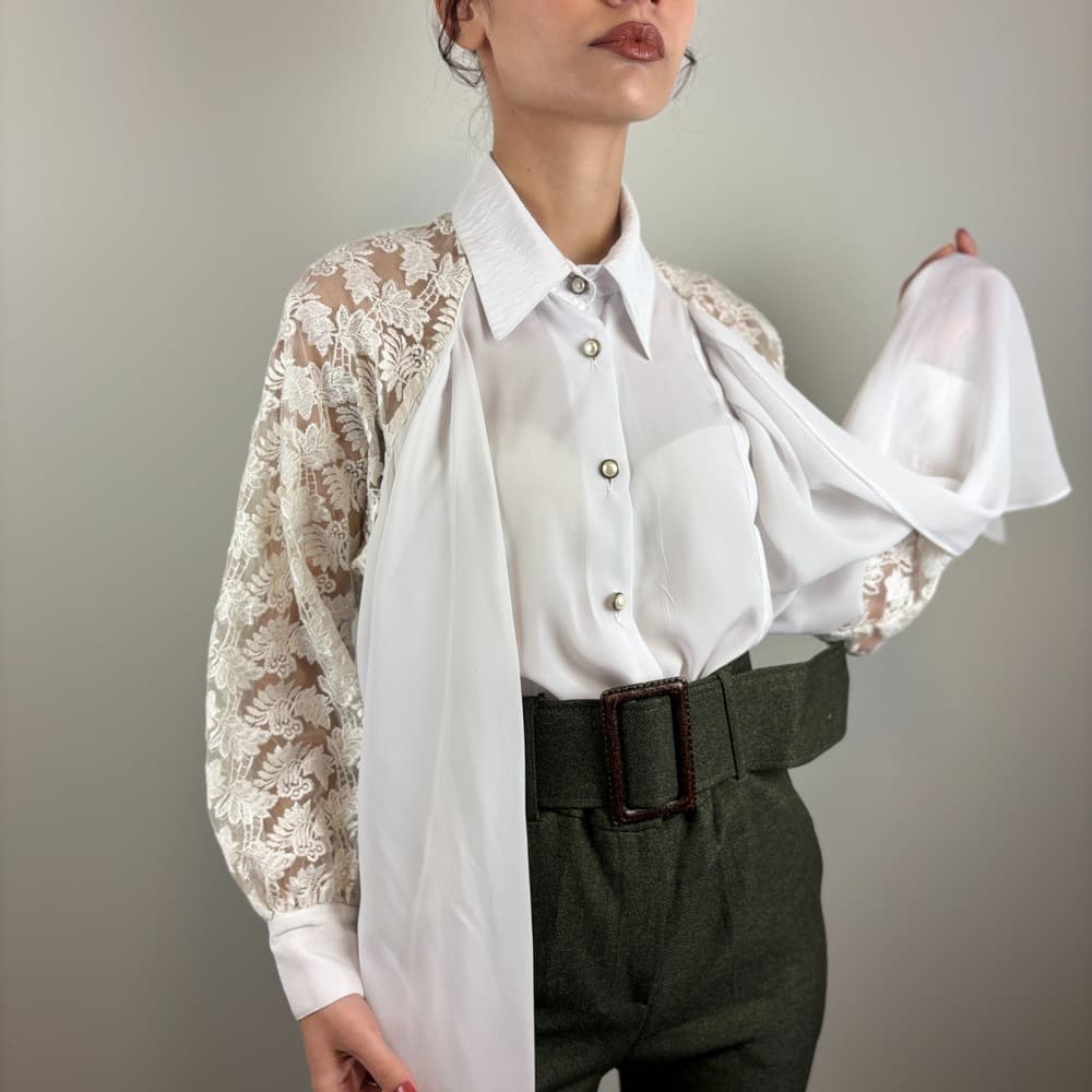 Dantel Detaylı Vintage Gömlek